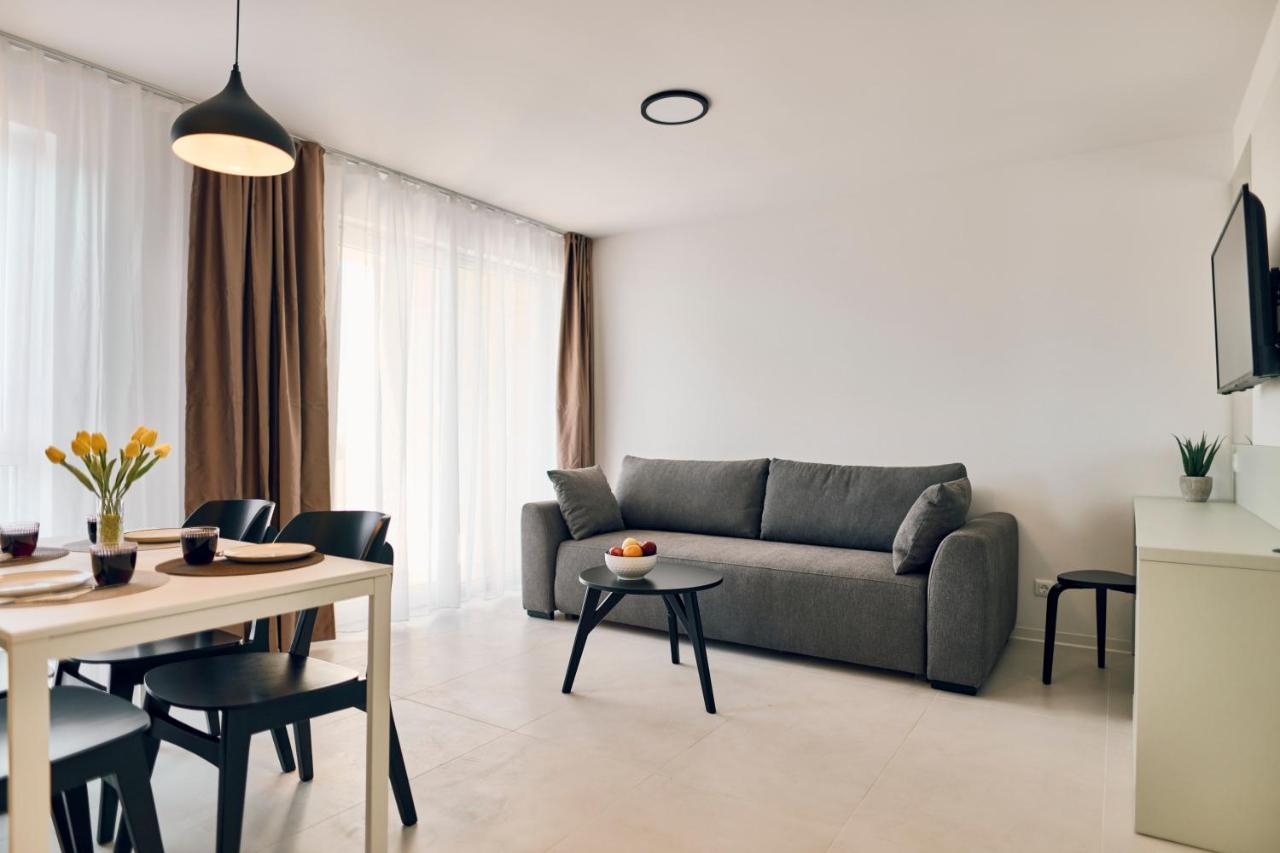 Malinska Green Apartments Bagian luar foto