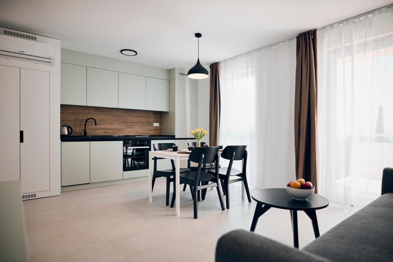 Malinska Green Apartments Bagian luar foto