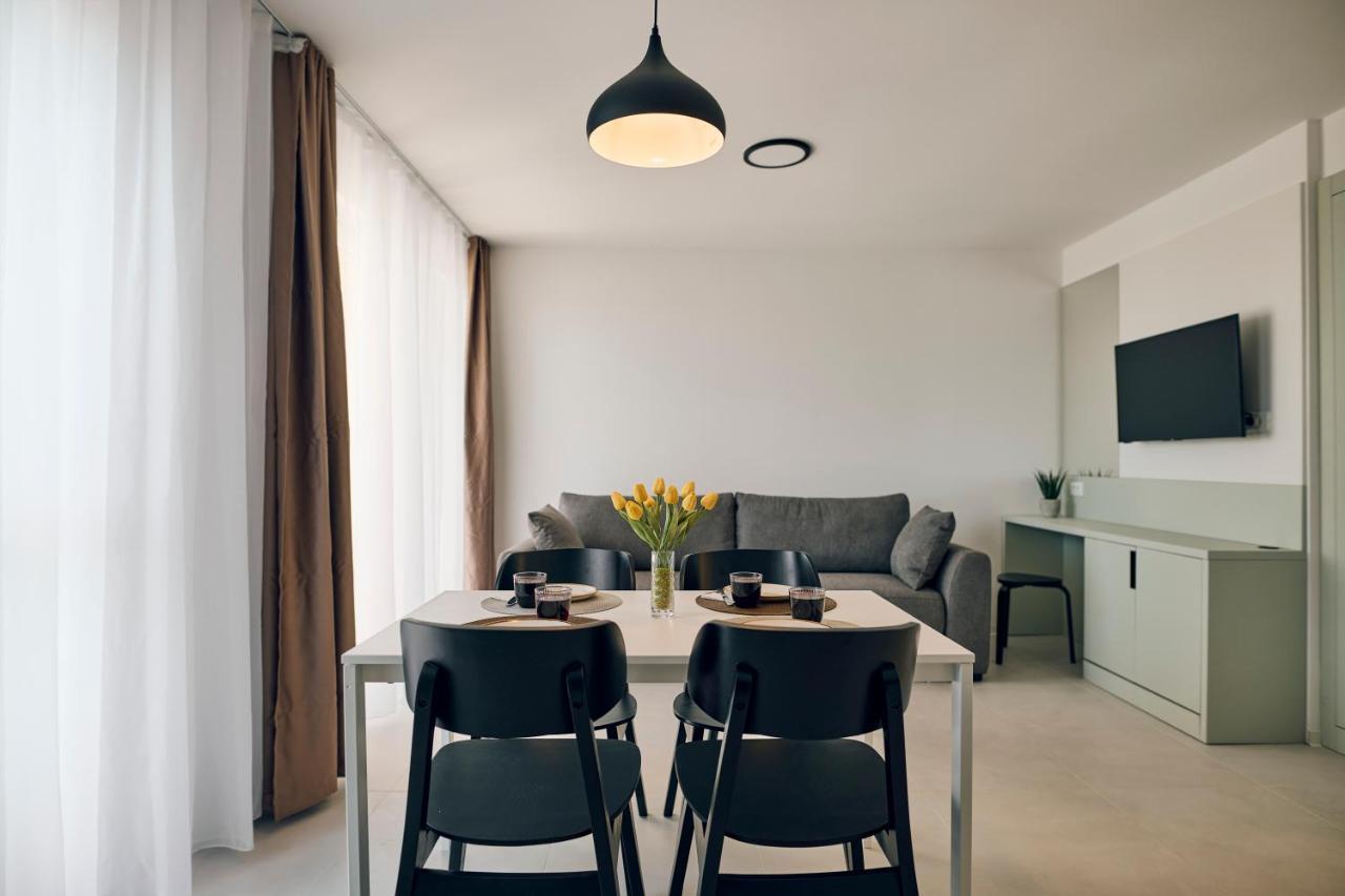 Malinska Green Apartments Bagian luar foto