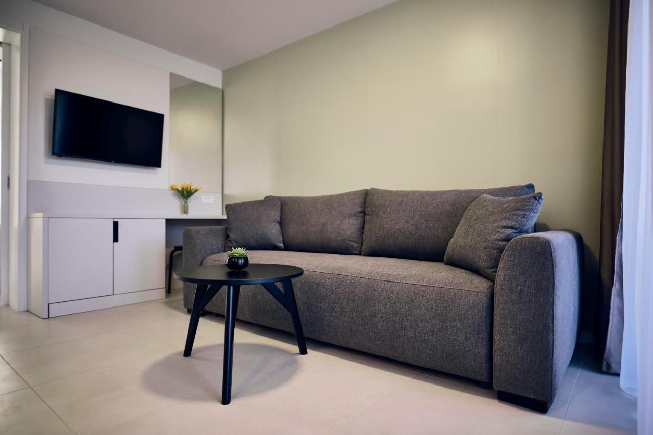 Malinska Green Apartments Bagian luar foto