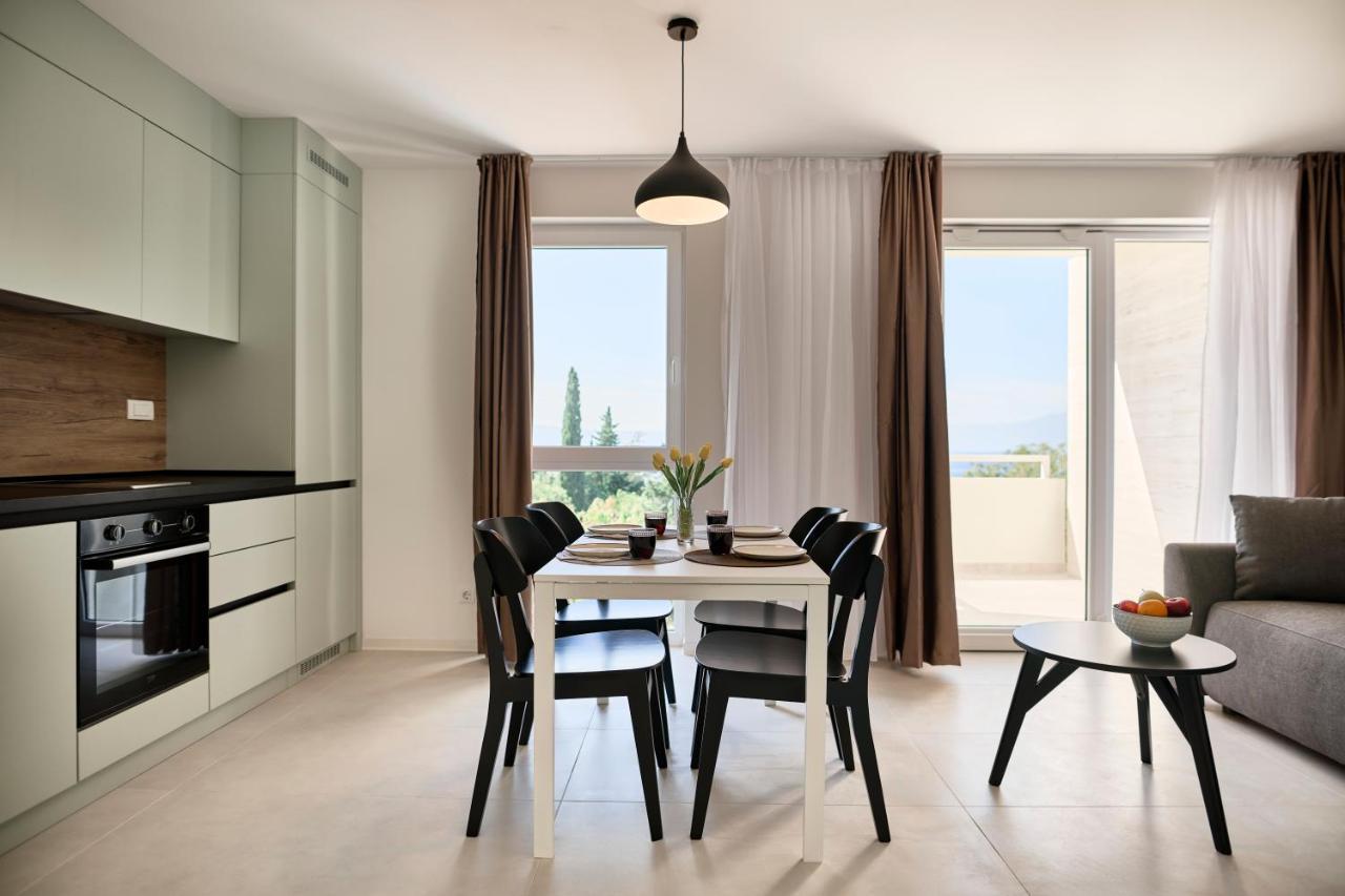 Malinska Green Apartments Bagian luar foto