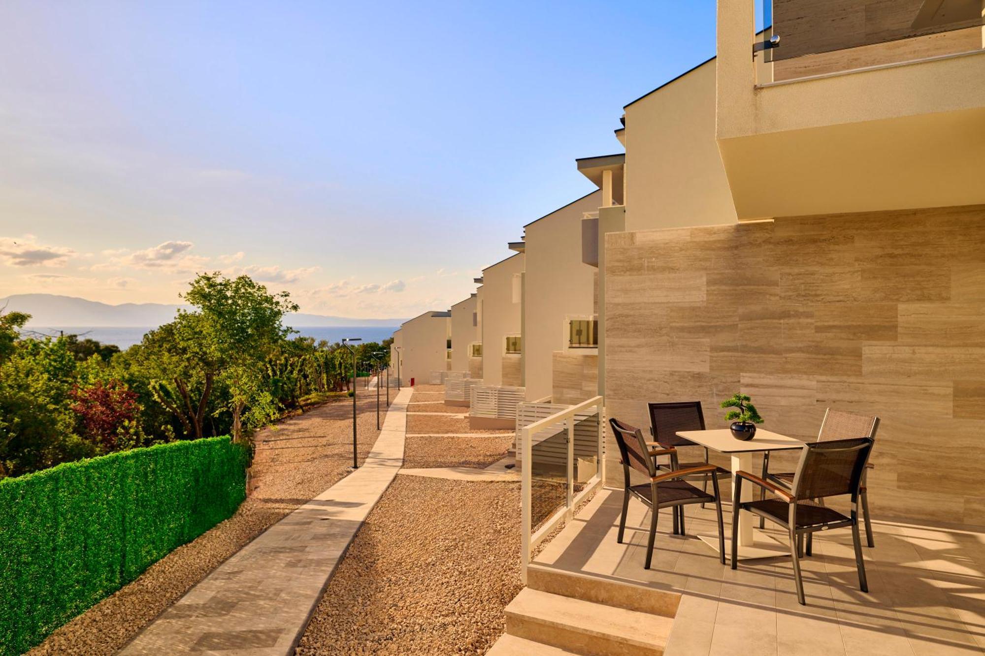 Malinska Green Apartments Bagian luar foto